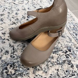 EUC Dansko Mary Jane Shoes